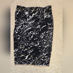 Vince Camuto Pencil Skirt Size Medium